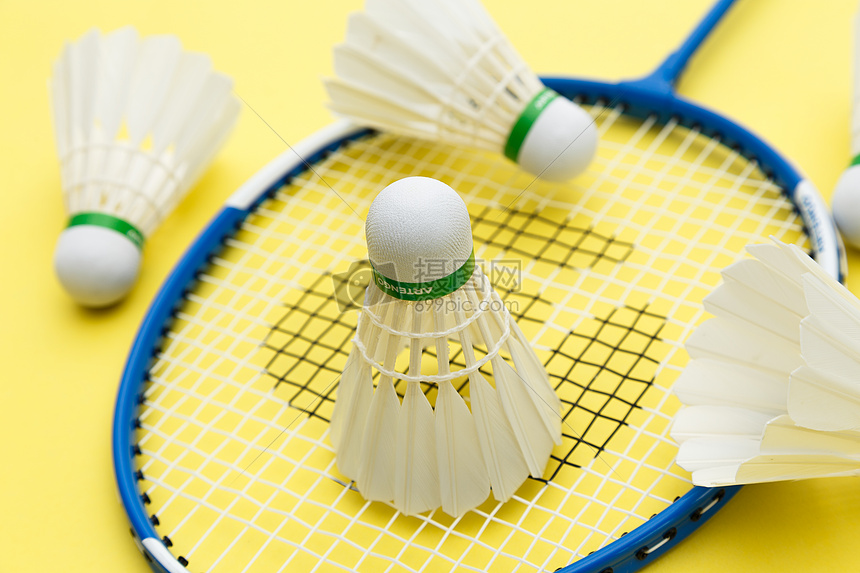 导致全球股 导致全球股