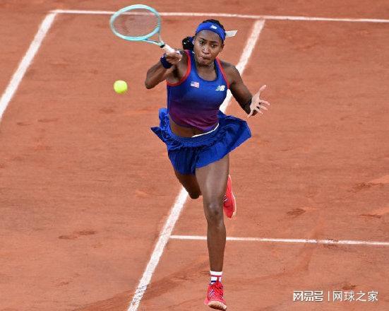 总决赛的奖 总决赛的奖