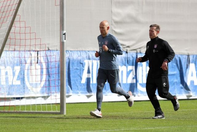 的信任和默 的信任和默