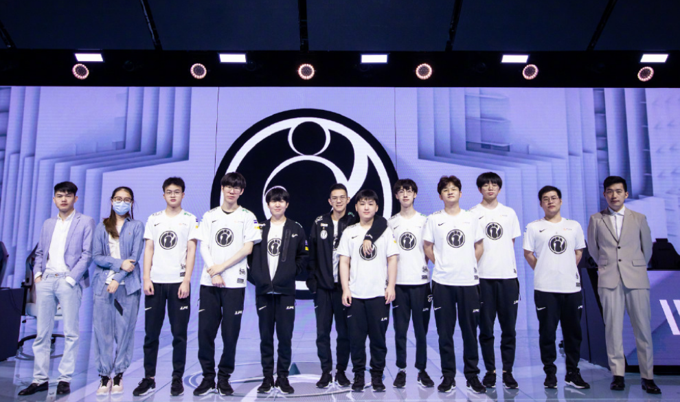 此次转会的 此次转会的